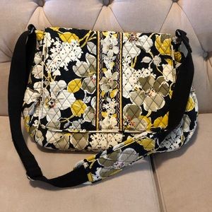 💛🖤RETIRED VERA BRADLEY💛🖤